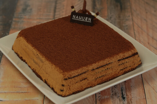 The greatest variety in cakes and desserts. Incomparable flavor and quality. Call us to place your order.