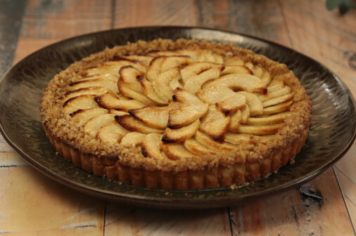 The greatest variety in cakes and desserts. Incomparable flavor and quality. Call us to place your order.