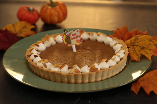 The greatest variety in cakes and desserts. Incomparable flavor and quality. Call us to place your order.
